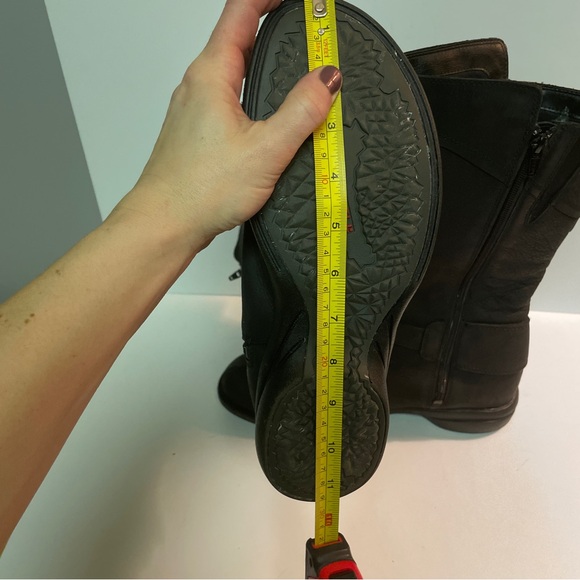 Merrell Boots Captiva Buckle Down Waterproof Leather Zip
Black J69130 Womens 10 - Picture 12 of 14